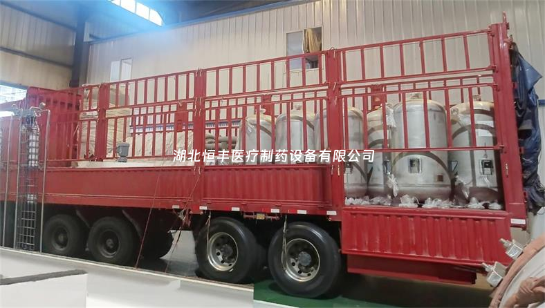 一大批儲罐順利發(fā)貨